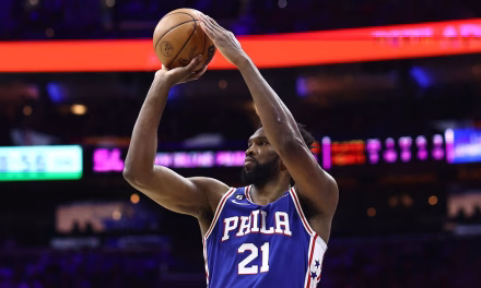 Embiid Menggila, Sixers Taklukkan Pelicans