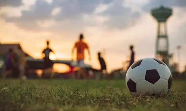 Dunia Sepak Bola Modern: Transformasi Dan Perkembangan