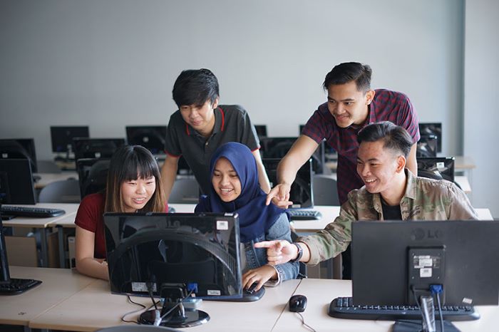 Tren Digital Terbaru Yang Mempengaruhi Aktivitas Sehari-Hari