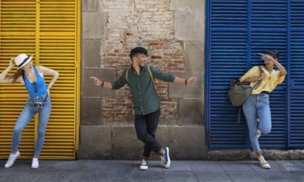 Tren Fashion Dan Lifestyle Yang Sedang Populer