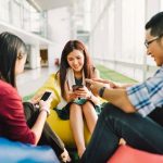 Interaksi Sosial Di Era Teknologi Modern