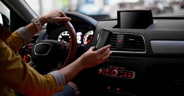 Aksesori Mobil Yang Membantu Perjalanan Jauh