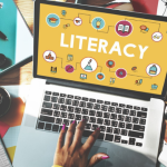 Literasi Digital Menjadi Bekal Penting Di Tengah Perkembangan