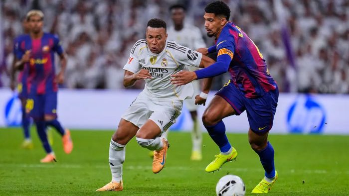Persaingan Klub Yang Semakin Ketat Dalam Kompetisi Sepak Bola